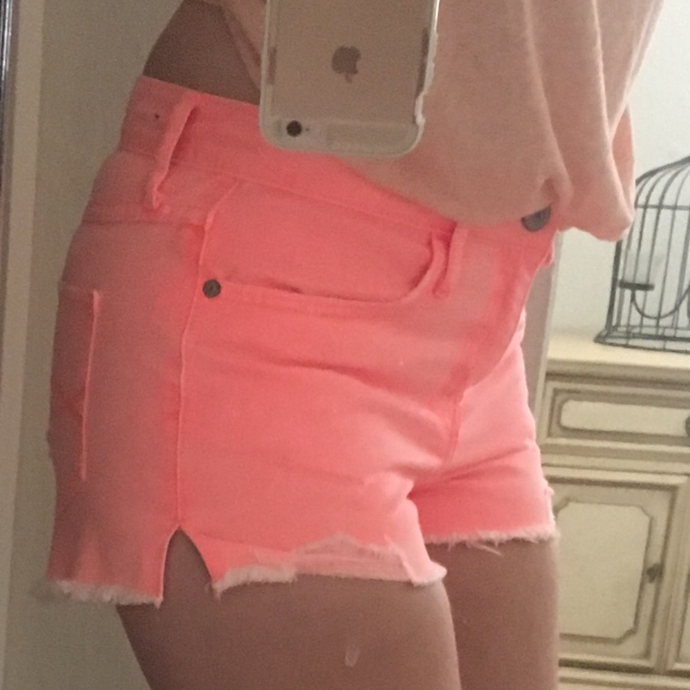 Abercrombie sexy Coral denim shorts